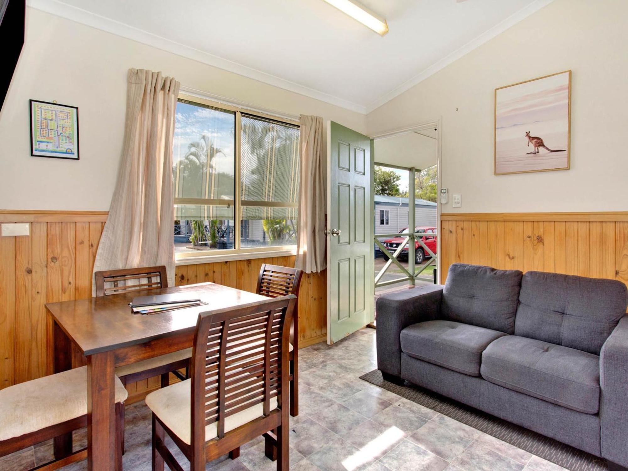 Jacaranda Holiday Park 노스헤이번 외부 사진